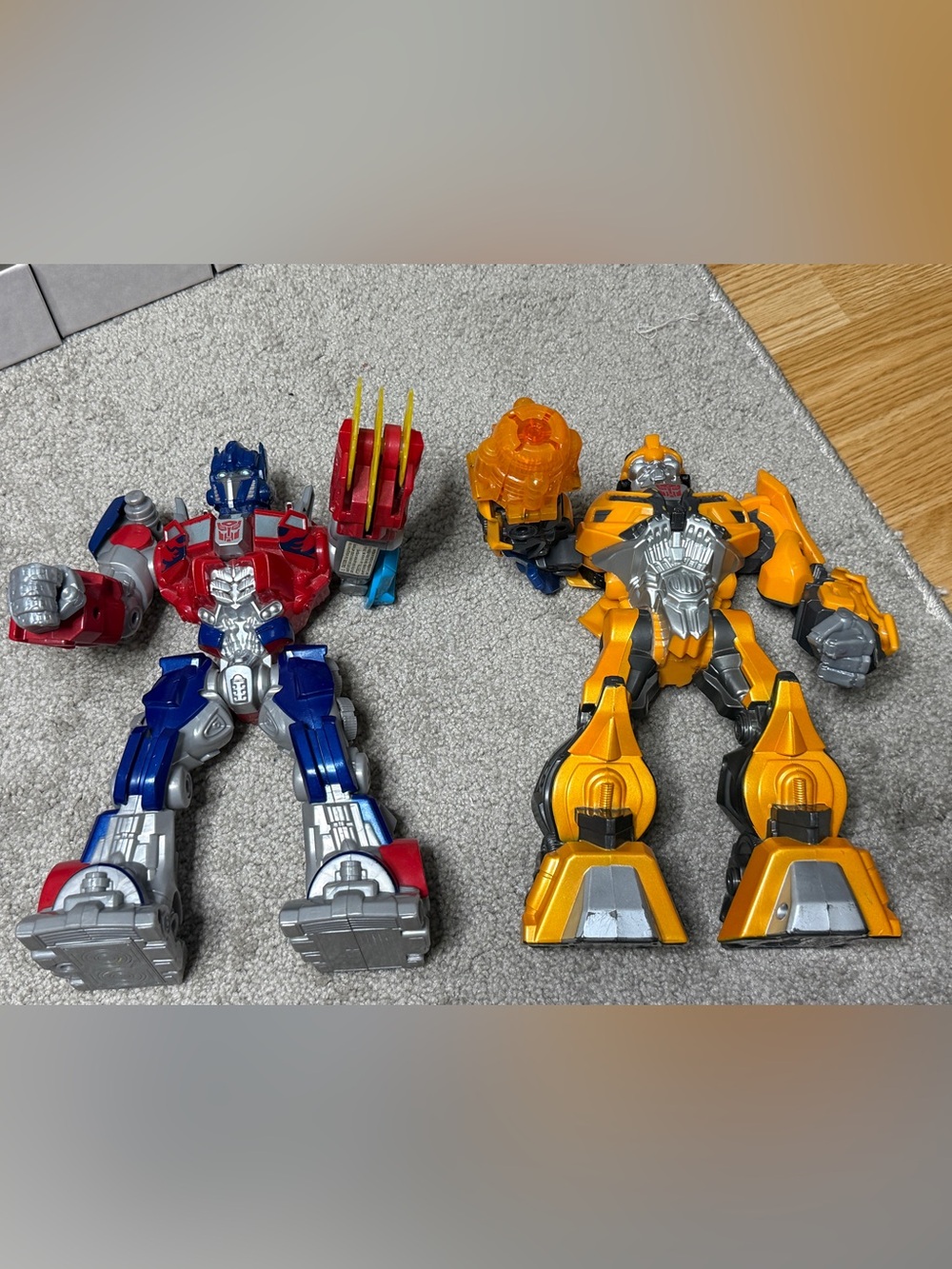 Hasbro Optimus Prime & Bumblebee Light Up Talking Action Figures